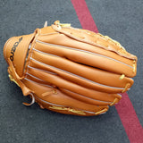 Softball Mitt / Glove - Arcade Sports